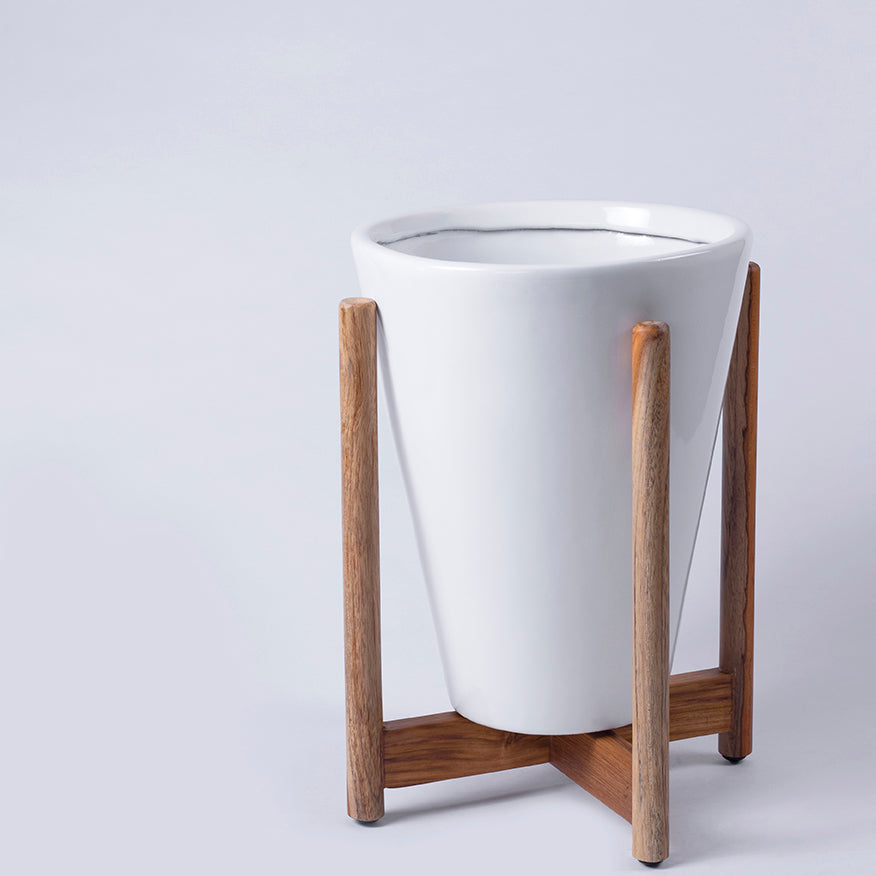 Tapered Planter with stand (White)